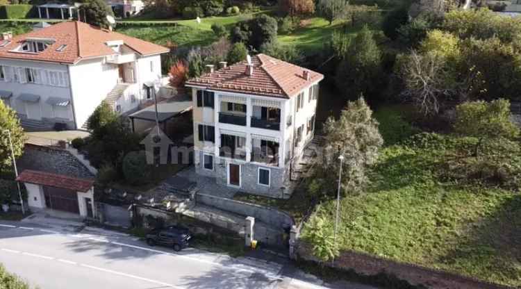 Villa bifamiliare via Nino Carboneri 27, Piazza, Mondovì