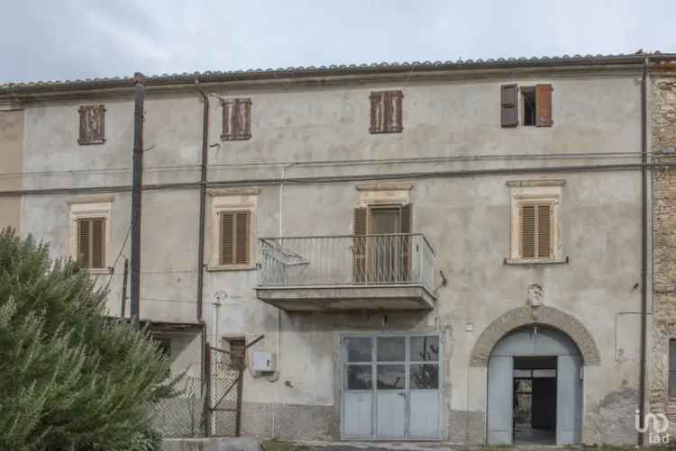 Vendita casa 4 locali di 200 m² in Cingoli (62011) - 87608 - iad