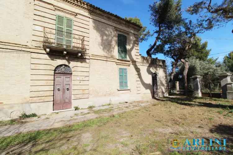 Villa unifamiliare Contrada Piomba 47, San Silvestro, Santo Stefano, Silvi