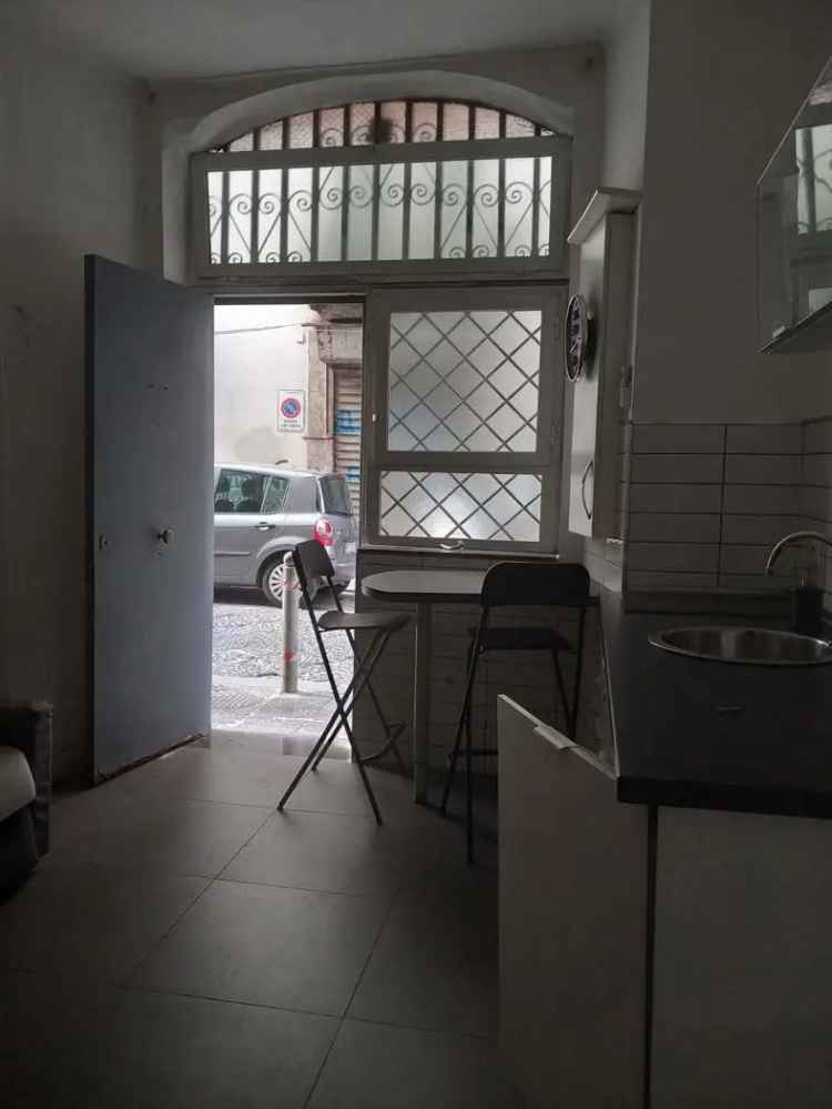 Appartamento in Via Pontenuovo, 8, Napoli (NA)