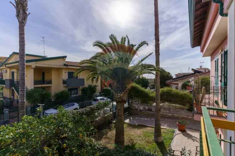 Appartamento in VIA PAOLO VASTA, Aci Castello, 6 locali, 1 bagno