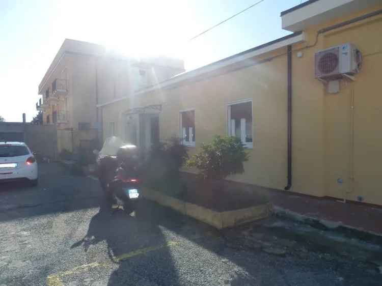 Villa a schiera in Via bonifacio del vasto, Savona, 5 locali, 1 bagno