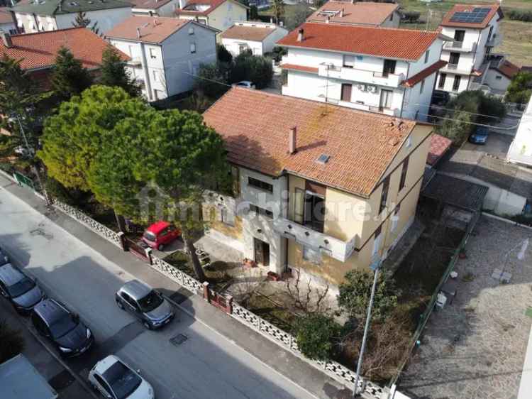 Villa plurifamiliare via Nino Bixio 123, San Marone, San Giuseppe, Risorgimento, Civitanova Marche