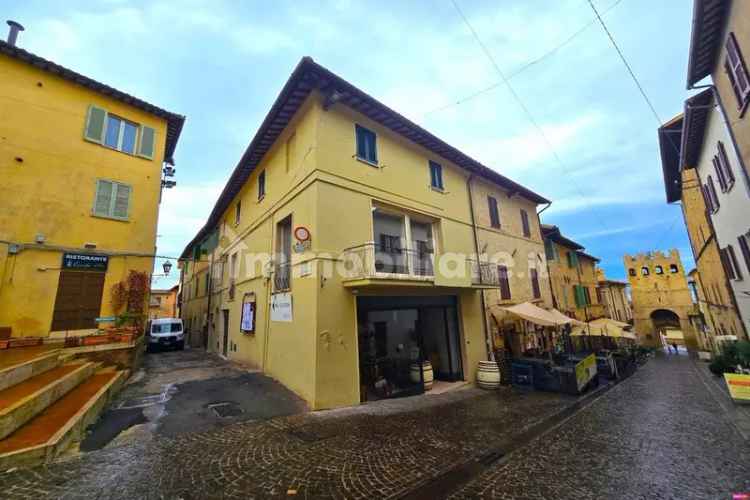 Trilocale corso Goffredo Mameli, Centro, Montefalco