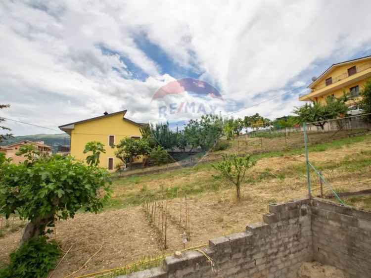 Casa Indipendente in vendita a Scafa bellavista, 1