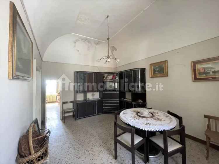 Rustico, da ristrutturare, 95 m², Ariano Irpino