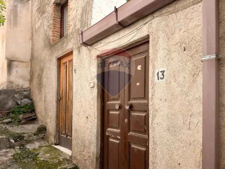 Casa Indipendente in vendita a Casalvecchio Siculo