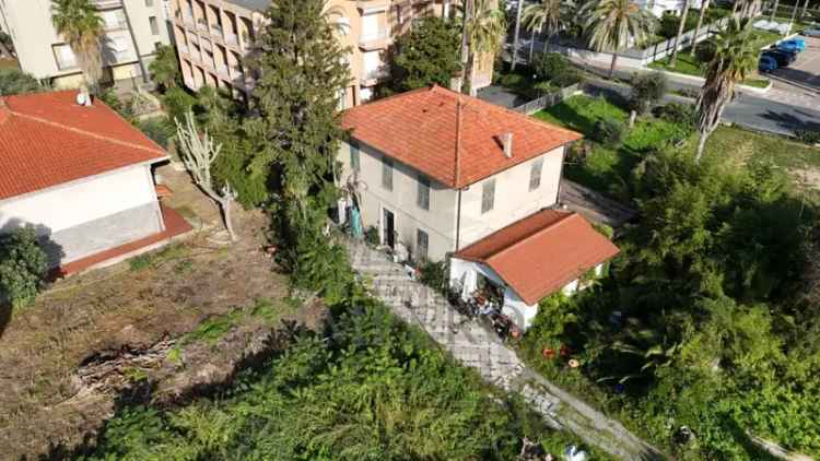 Villa singola in Via Roseto 55, Bordighera, 11 locali, 2 bagni, 250 m²