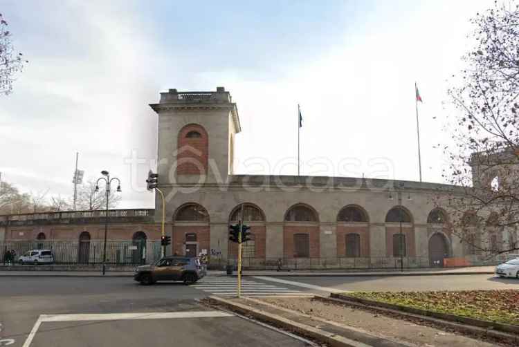 Appartamento in affitto a Milano via Luigi Canonica