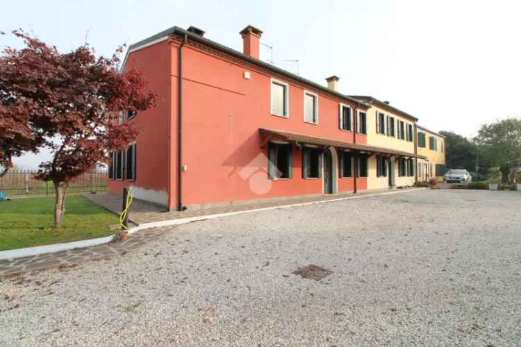 Villa a schiera in vendita