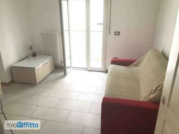 Appartamento In Affitto in 93a, Via San Giuliano, Rimini, Emilia-Romagna