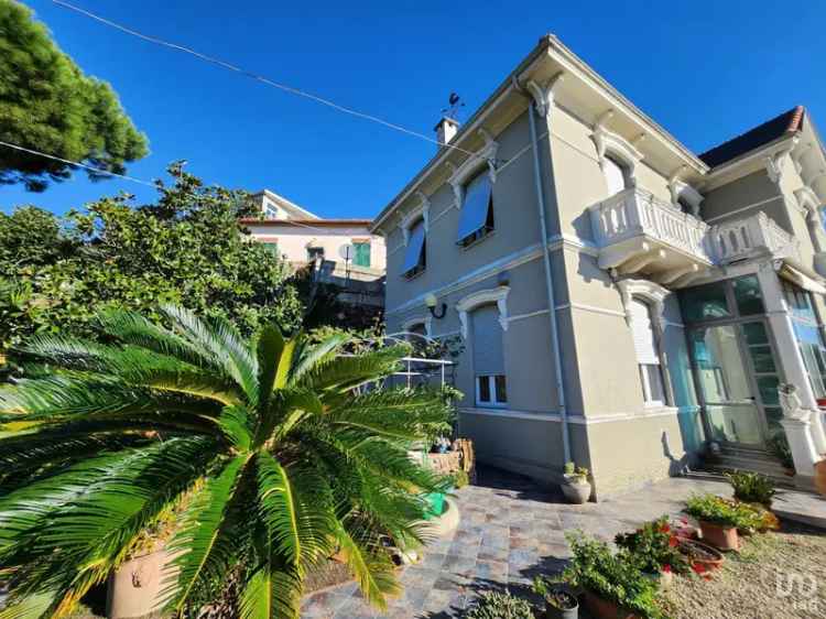 Vendita casa 7 locali di 265 m² in Savona (17100) - 128170 - iad