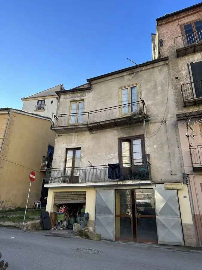 Casa Indipendente in Via Ferrovia, 0, Altavilla Irpina (AV)