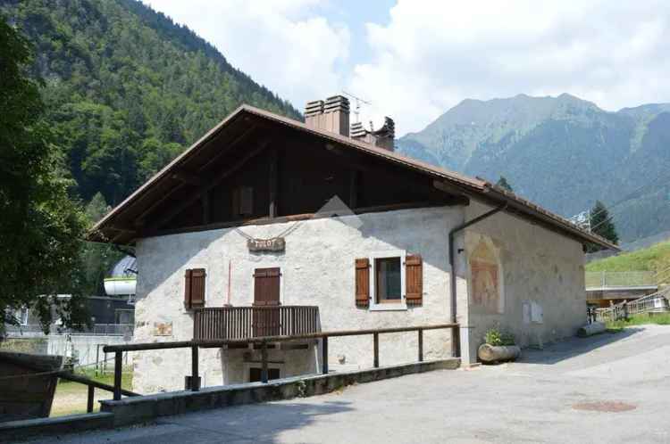 Terratetto unifamiliare via Ronch, Pinzolo