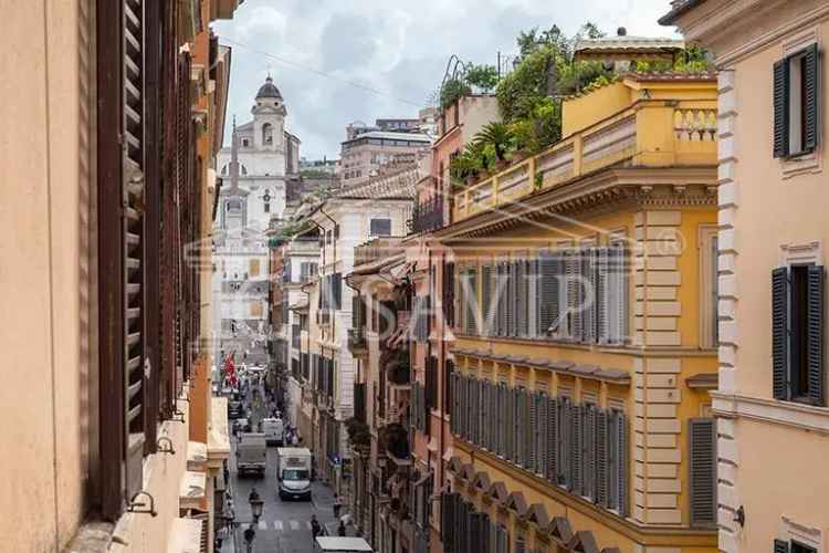 Appartamento via dei Condotti, Spagna, Roma