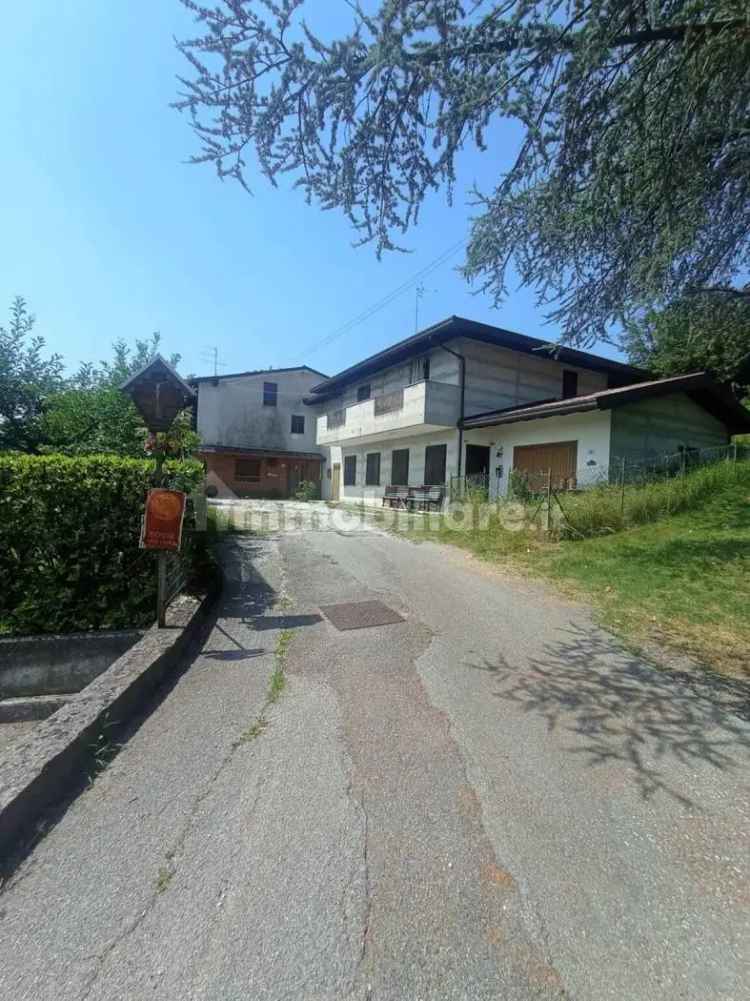 Villa unifamiliare Borgo Franceschina, 11, Centro, Cavasso Nuovo