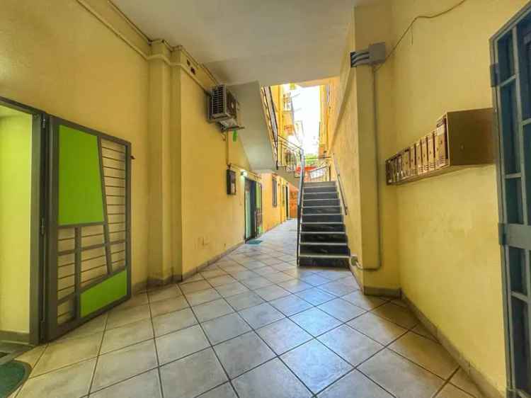 Bilocale Strada Surripa 25, Centro, Castellammare di Stabia