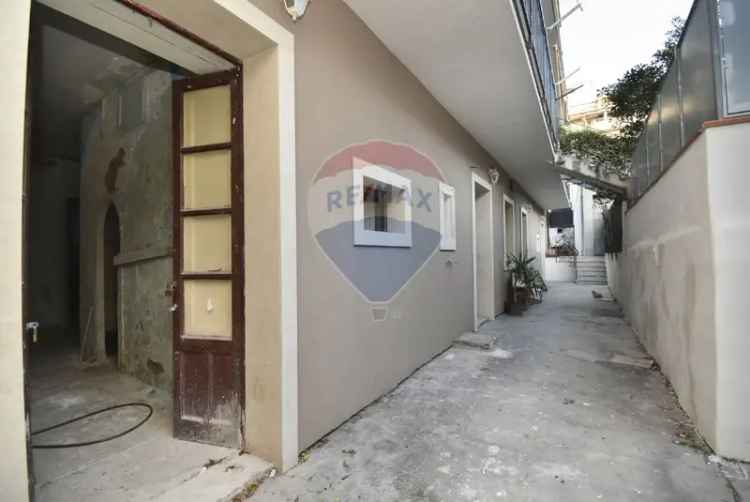 Appartamento in Via Policastro, Catania, 8 locali, 4 bagni, 145 m²