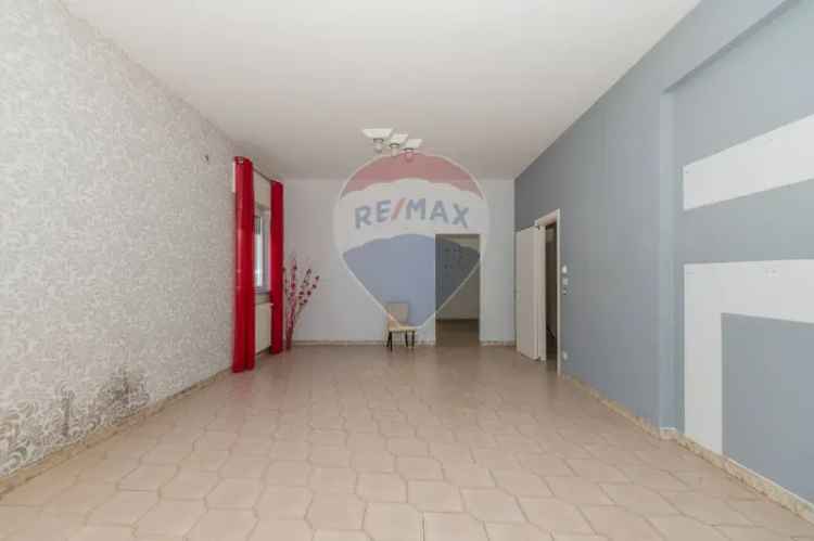 Appartamento in C.so Cavour, Grammichele, 7 locali, 2 bagni, 166 m²