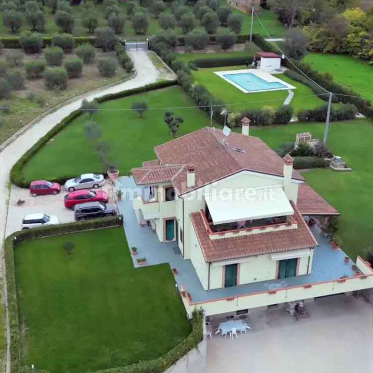 Villa unifamiliare Contrada Marezi snc, Massignano