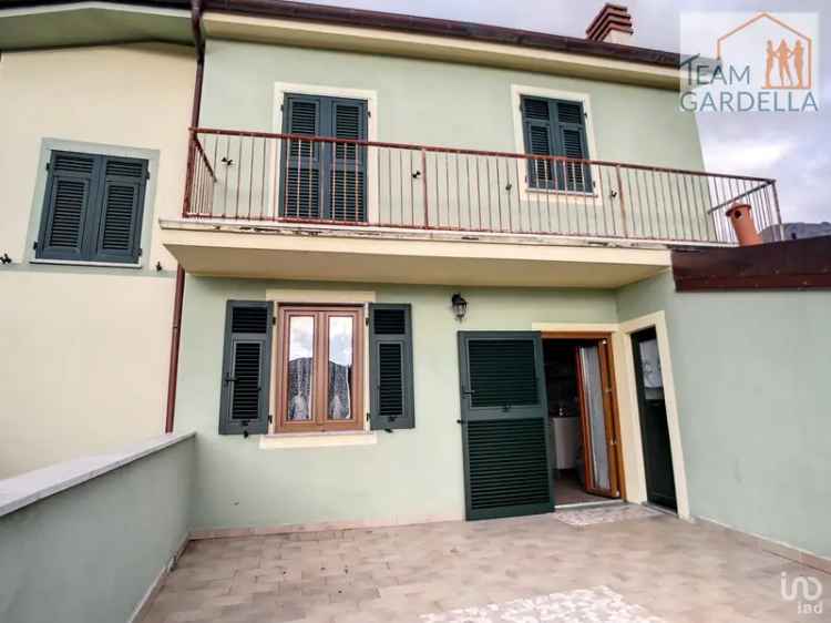 Vendita quadrilocale di 81 m² a Neirone (16040) - 85776 - iad