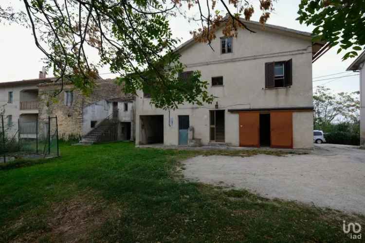 Vendita casa 13 locali di 220 m² in Serra San Quirico (60048) - 106160 - iad