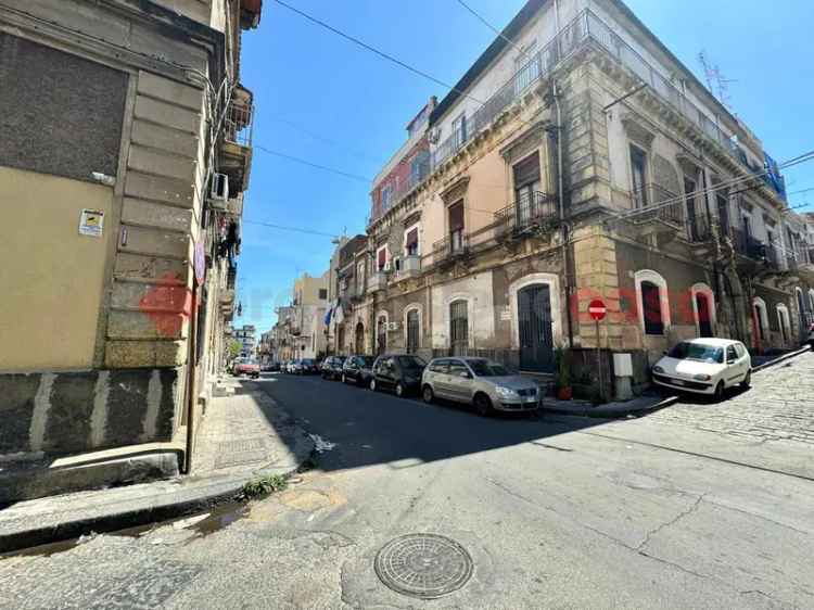 Quadrilocale via pescitello , 30, Palestro, Catania