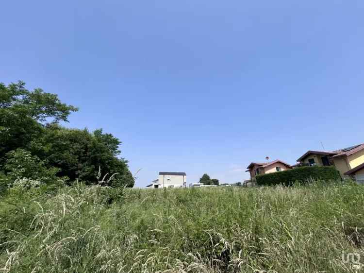 Vendita terreno di 980 m² in Appiano Gentile (22070) - 122975 - iad