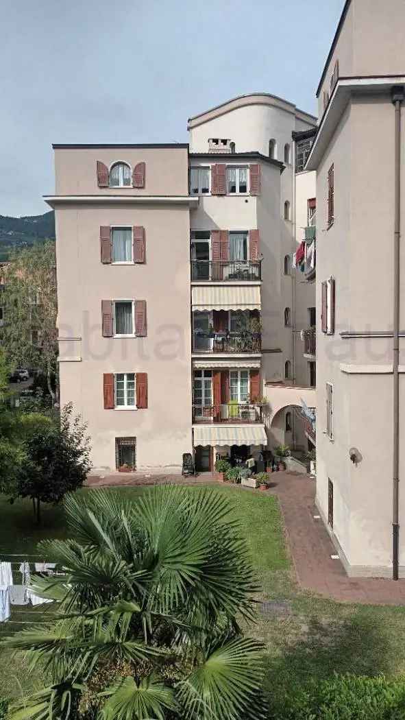 Quadrilocale piazza Vittoria, Gries - San Quirino, Bolzano