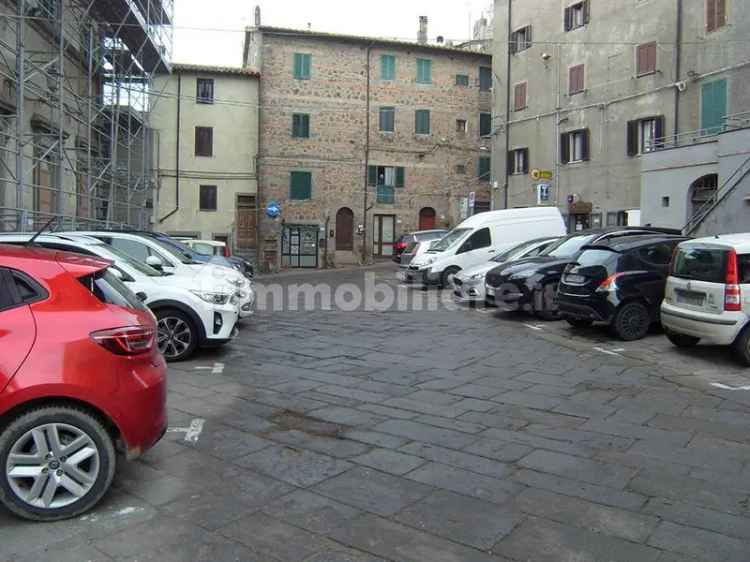 Quadrilocale piazza Belvedere, Centro, Piancastagnaio