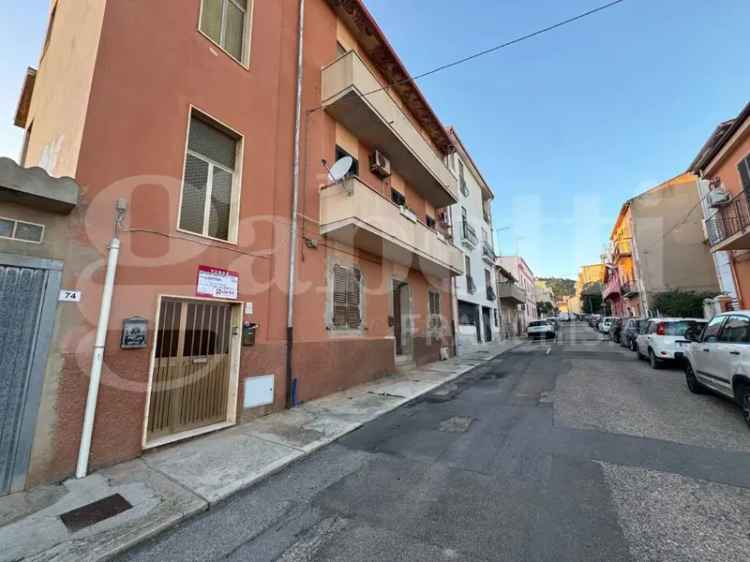 Appartamento in Via Paoli 72, Iglesias, 5 locali, 2 bagni, 125 m²