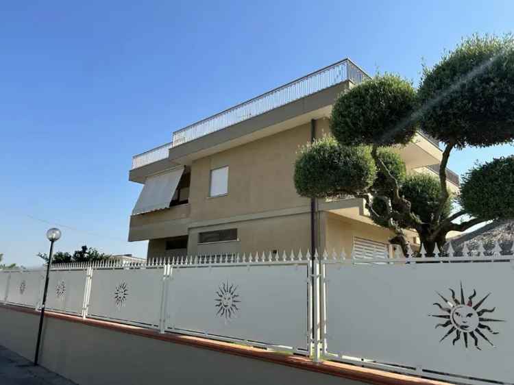 Appartamento in Pontina, Terracina, 5 locali, 2 bagni, 160 m²