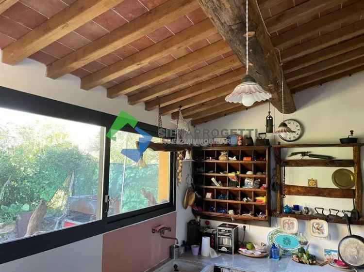 Appartamento in Via Lama, Monticiano, 6 locali, 2 bagni, 167 m²