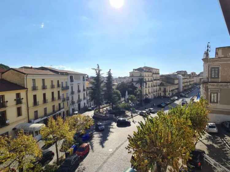 Appartamento in Piazza Stocco, Lamezia Terme, 1 bagno, 120 m²