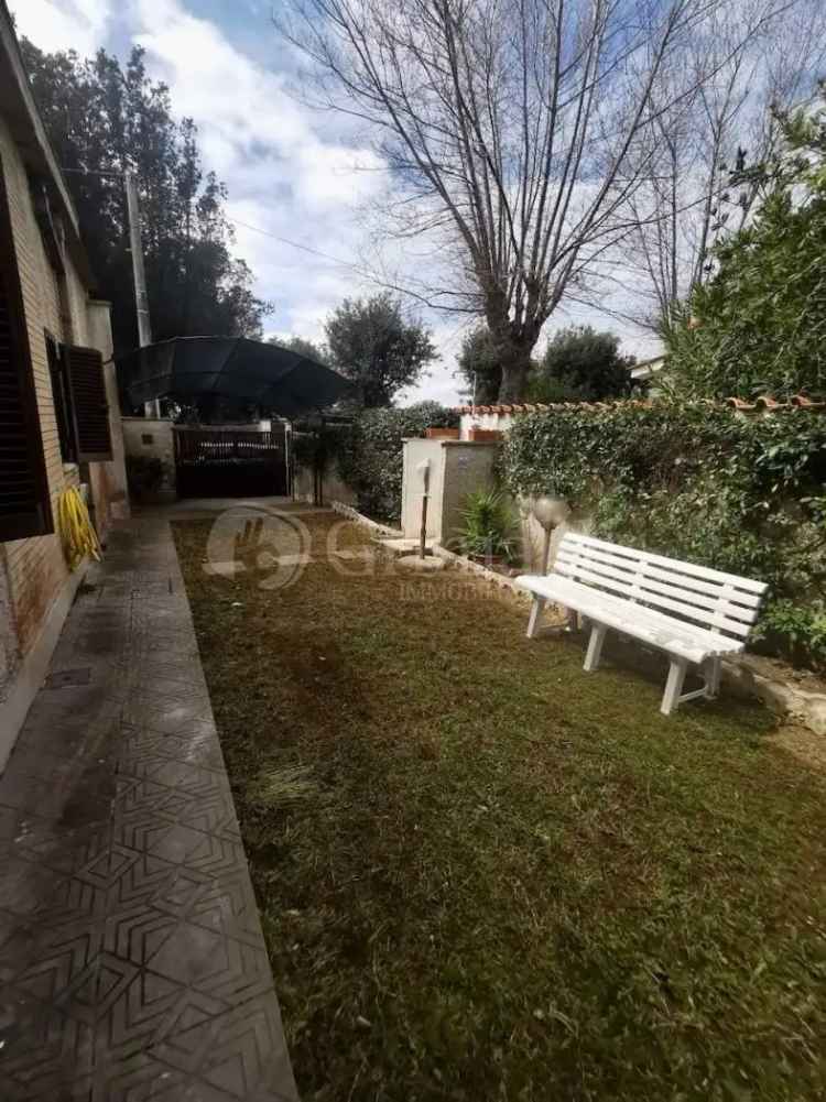 Quadrilocale via delle orchidee 46, Lido di Cincinnato - Sirene, Anzio