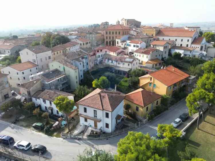 Appartamento in Via panoramica, Montemarciano, 5 locali, 1 bagno