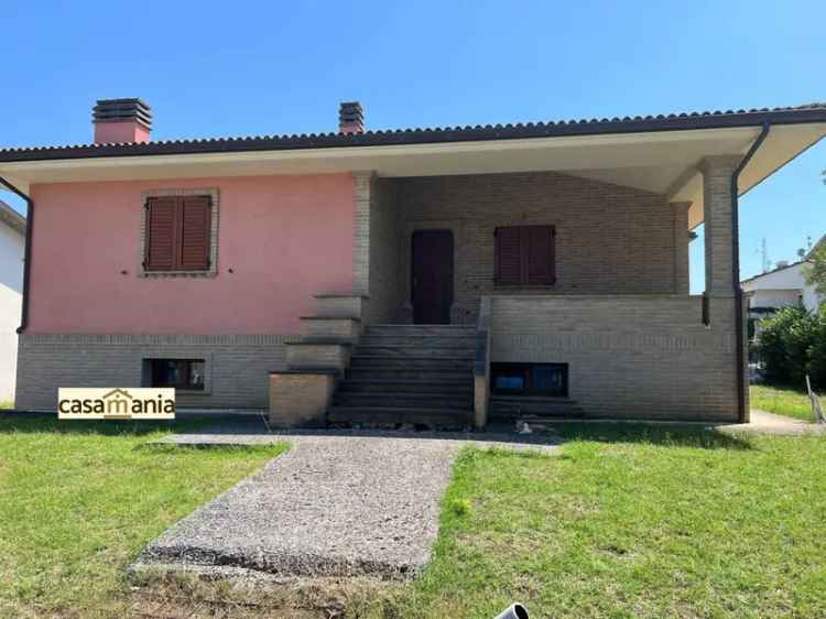 Villa unifamiliare via Tevere, Località Pantana, Pergola