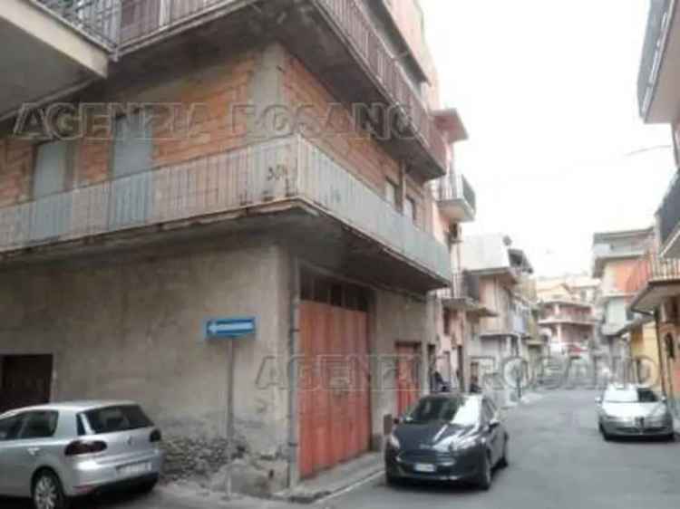 Appartamento in Via luigi capuana, Biancavilla, 5 locali, 1 bagno