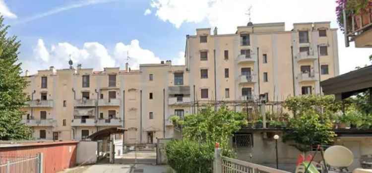 Appartamento in Via Pomini, Castellanza, 5 locali, 106 m² in vendita