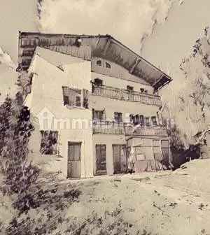 Villa unifamiliare, da ristrutturare, 160 m², Centro, Pieve di Cadore