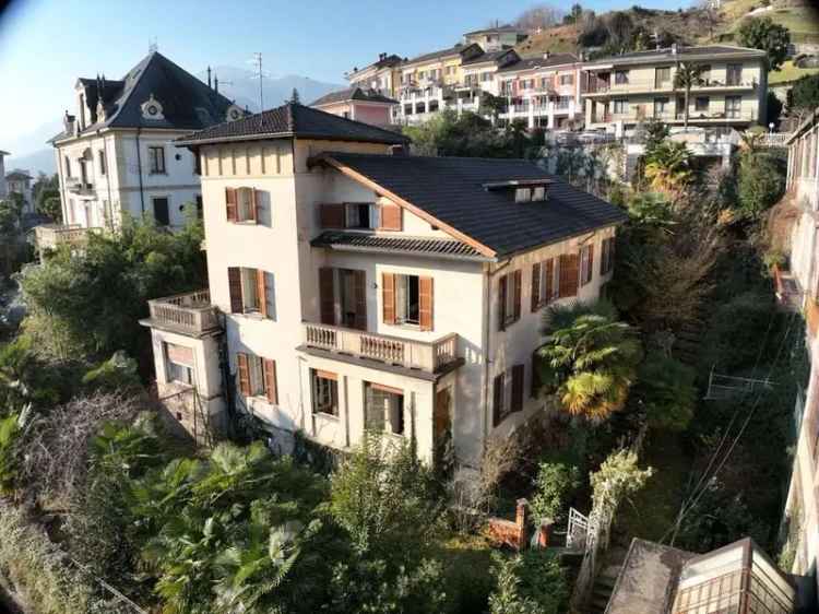 Villa in Via Comoli, Omegna, 5 locali, 3 bagni, giardino privato