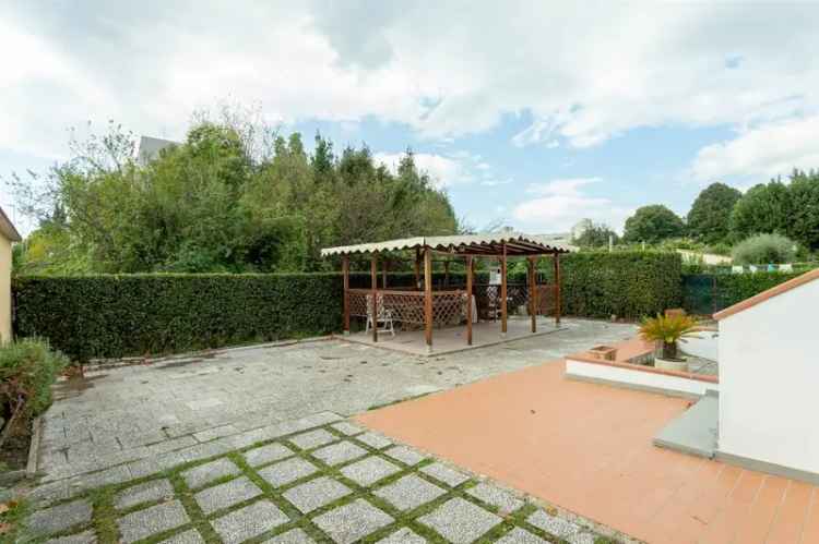 Villa in Via Frate Elia, Firenze, 10 locali, 6 bagni, giardino privato