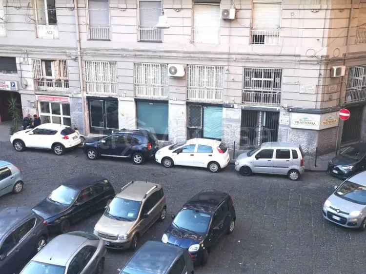 Appartamento in affitto a Napoli via Pietro Giannone, 33