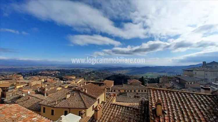 Terratetto unifamiliare piazza Grande, Centro, Montepulciano