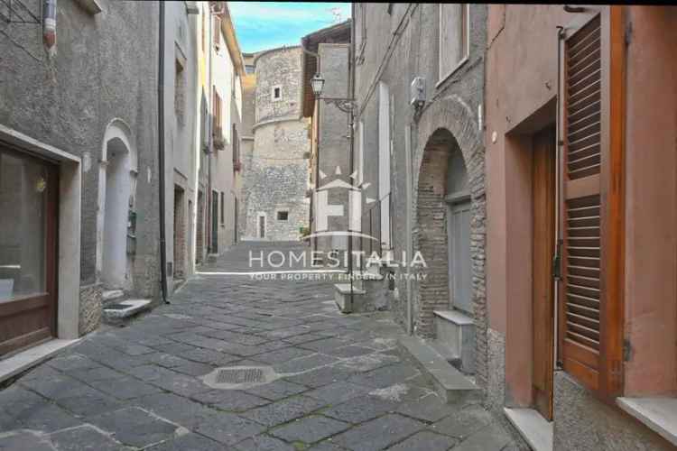 Trilocale piazza Bartolomeo d'Alviano, Centro, Alviano