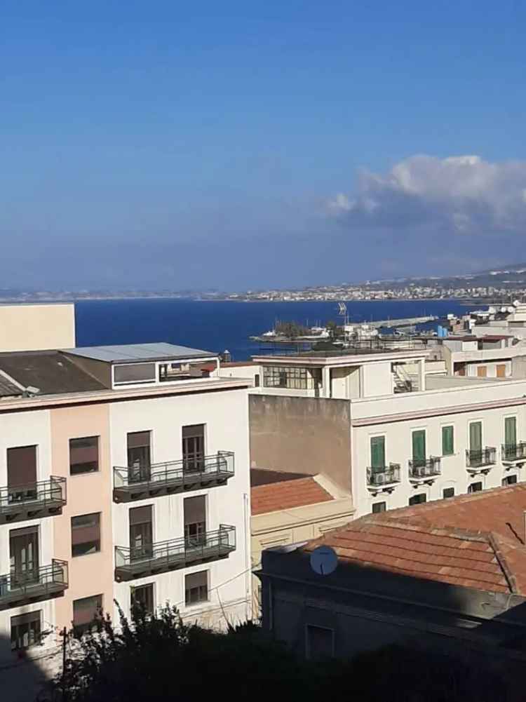 Appartamento via Giudecca, Centro Storico, Reggio Calabria