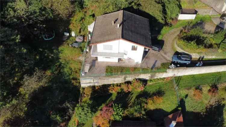 Villa in Via Monastero 15, Sesto Calende, 8 locali, giardino privato