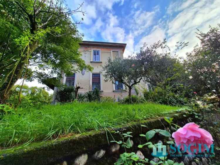 Villa singola in Vicenza, Cesano Maderno, 7 locali, 4 bagni, con box