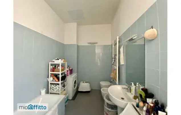 Affitto 3 camera appartamento di 126 m² in Bologna