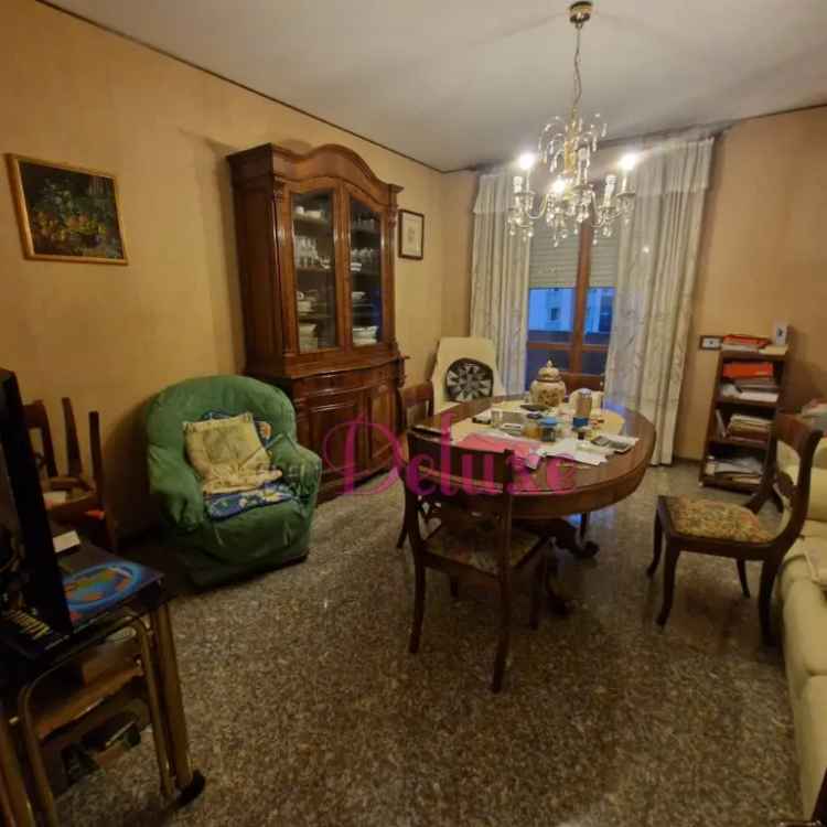 Appartamento in Via Ungaretti, Macerata, 5 locali, 2 bagni, 138 m²